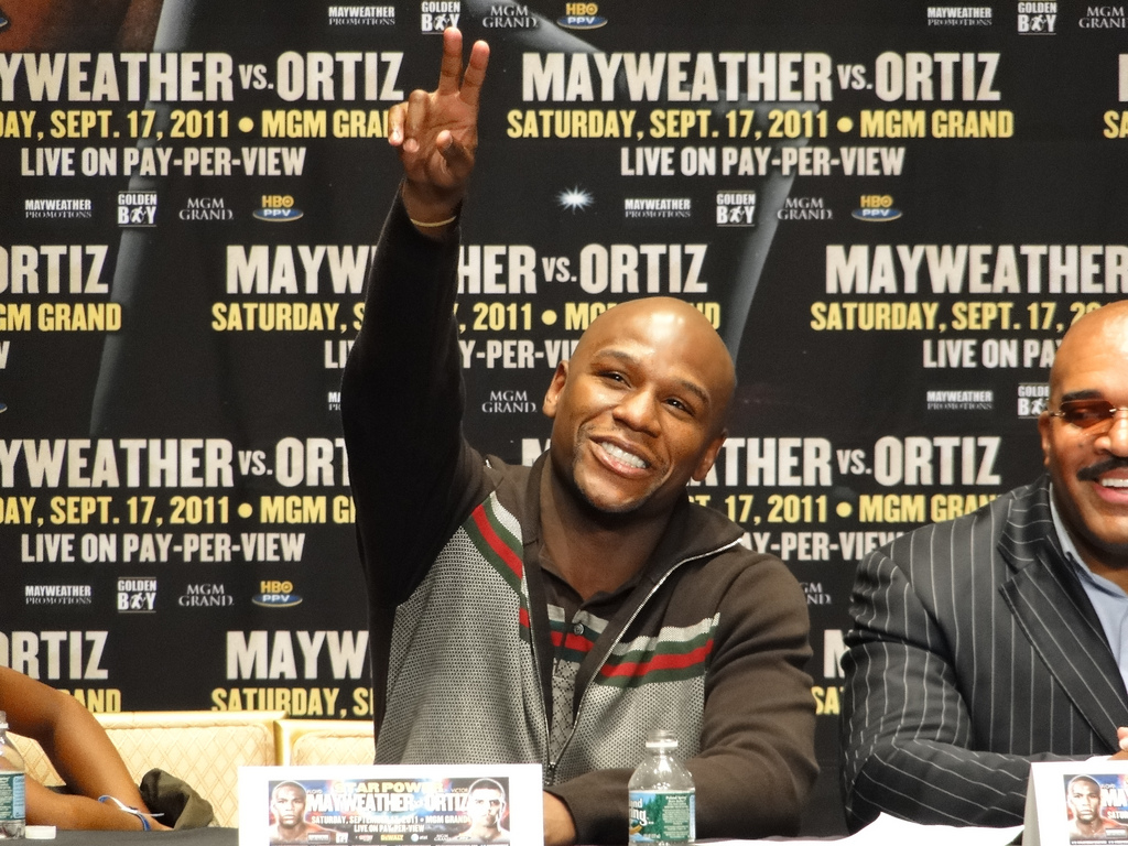 Mayweather vuole pagare i funerali di George Floyd a Minneapolis